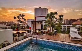 Hotel Sahibs Lighthouse - Swimming Pool